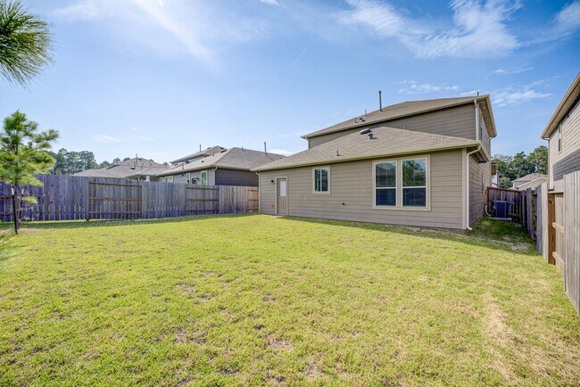 Building Photo - 338 Shady Cedar Hl Ln