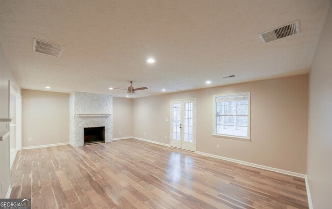 Building Photo - 125 Brooks Dr