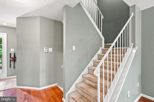 Building Photo - 40 Woodstream Ct