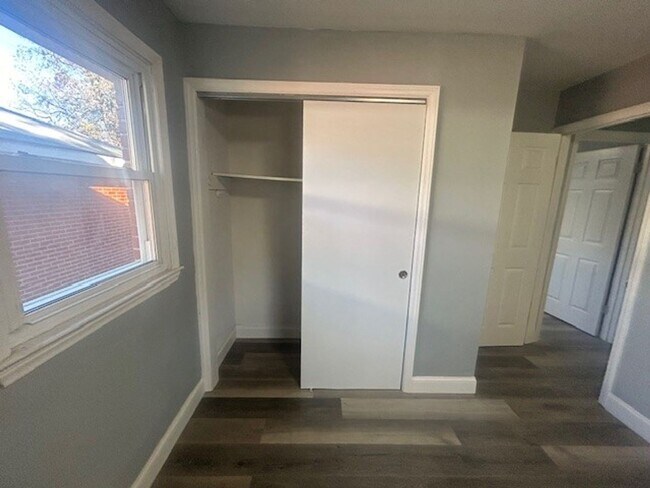 Building Photo - Coming soon!! 3 Bedroom 1 Bath