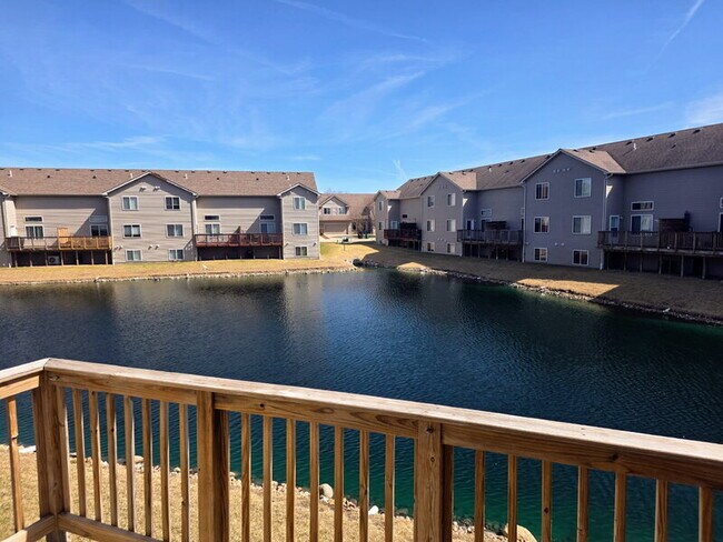 Building Photo - 2215 NW Bayberry Ln