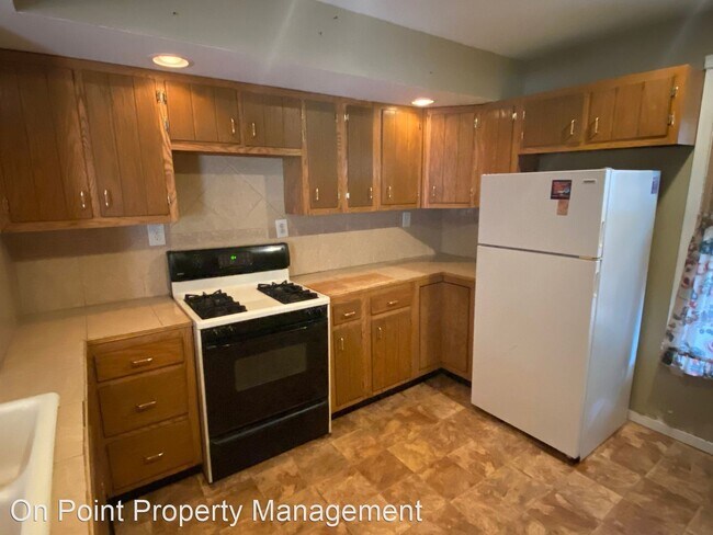 Building Photo - 1 br, 1 bath House - 705 Front Street