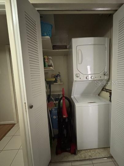 Building Photo - 120 Hibiscus Woods Ct