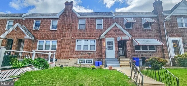 Primary Photo - 7531 E Tulpehocken St