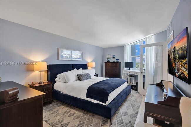 Building Photo - 1340 S Ocean Blvd