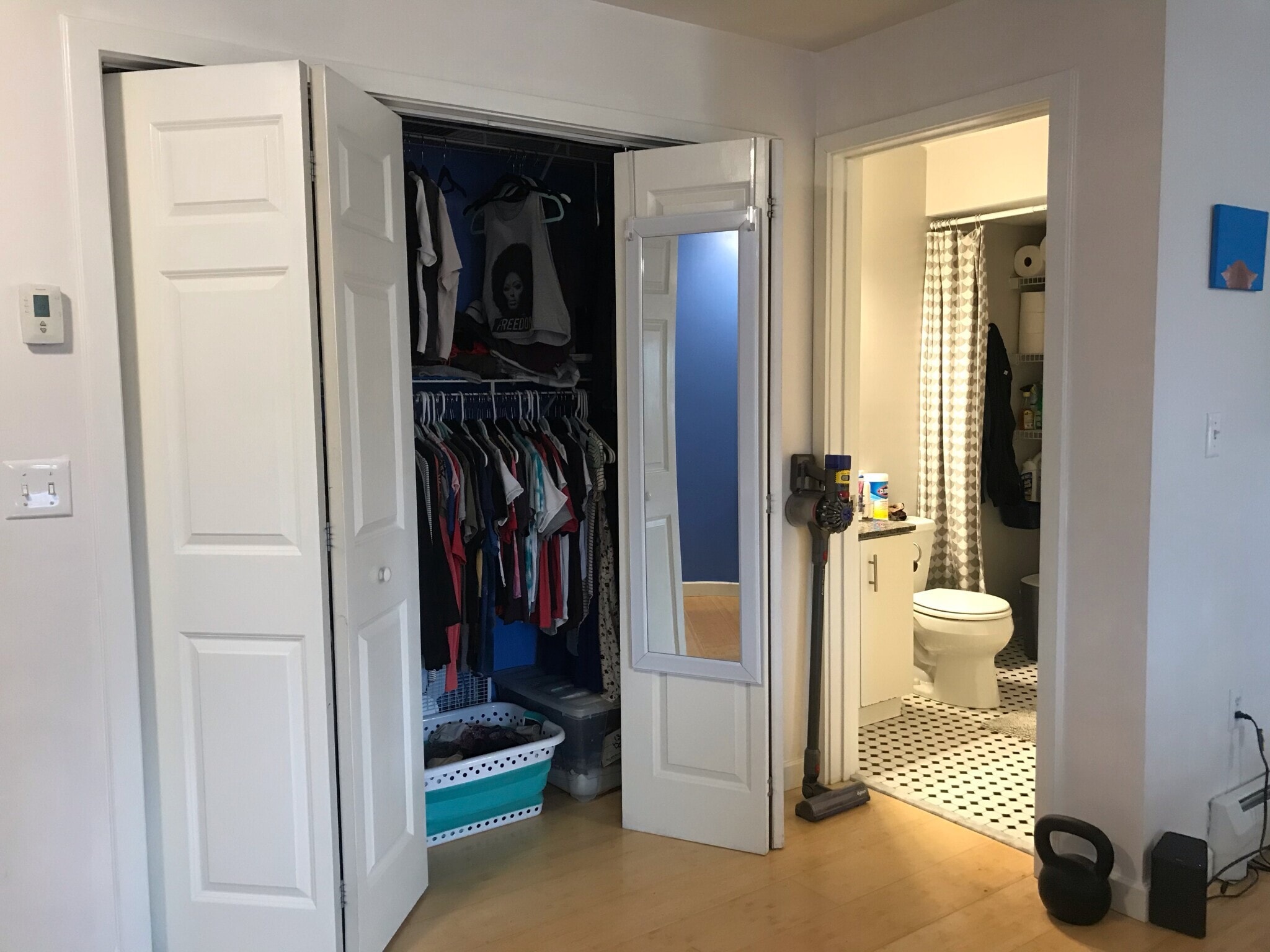 Building Photo - 65 Park Dr