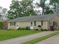 Building Photo - 331-331 Garden Park Dr