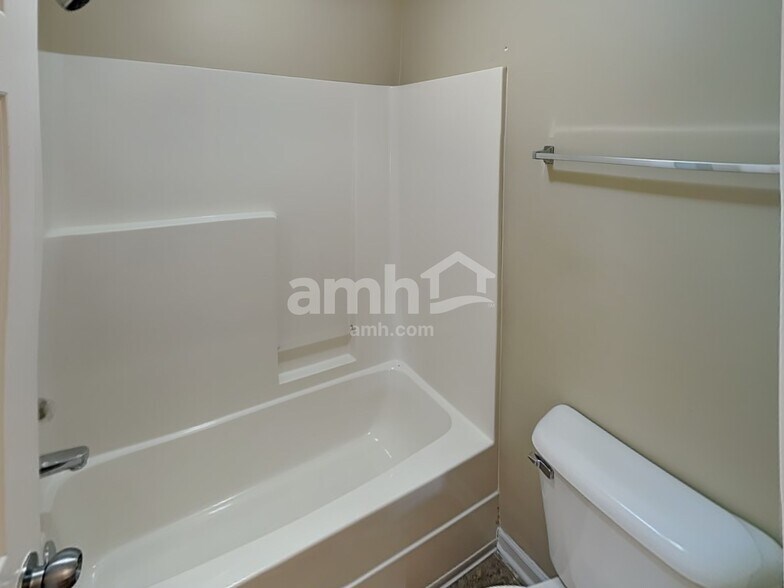 Building Photo - 4006 Pennick Ct