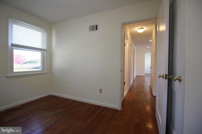 Building Photo - 3052 Westfall Pl