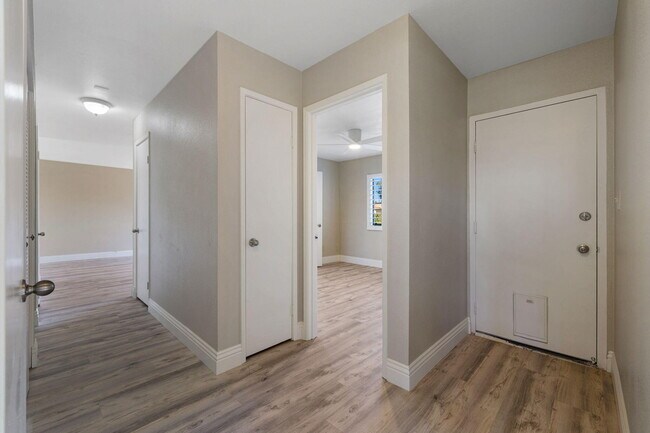 Building Photo - 41045 Largo