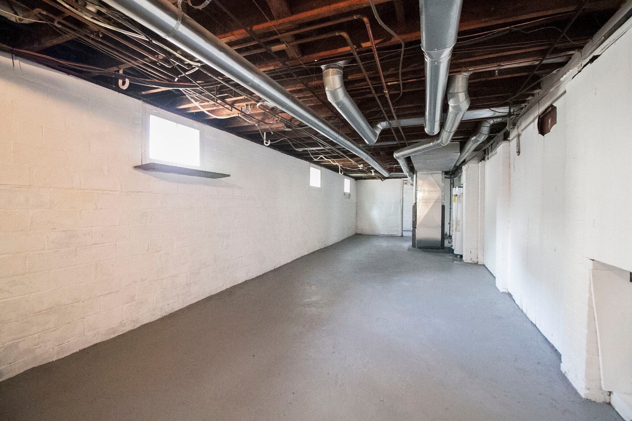 Building Photo - 4129 N Lockwood Ave