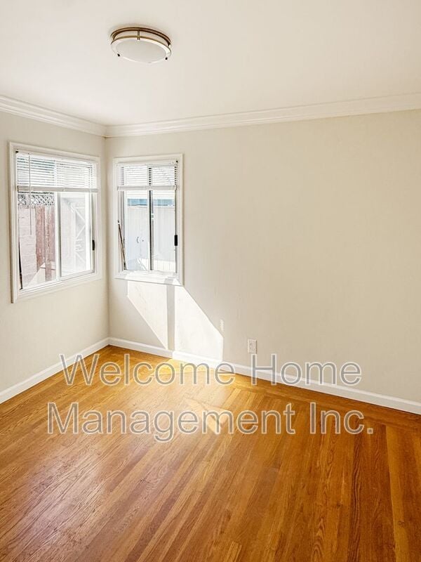 Building Photo - 184 Farrelly Dr