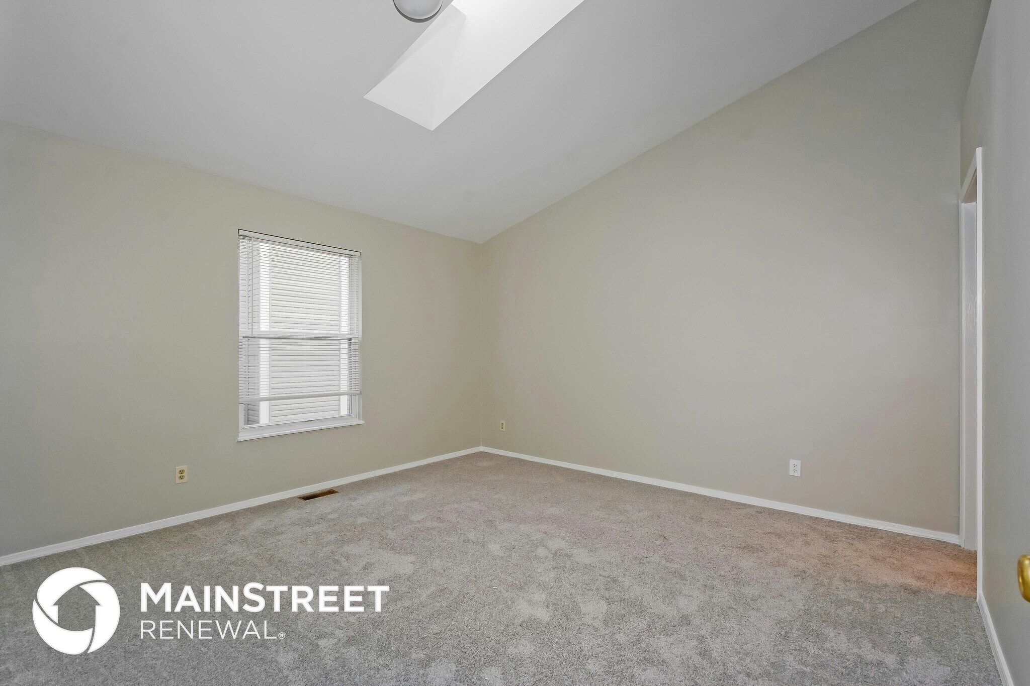 Building Photo - 6 Bishops Crest Ct