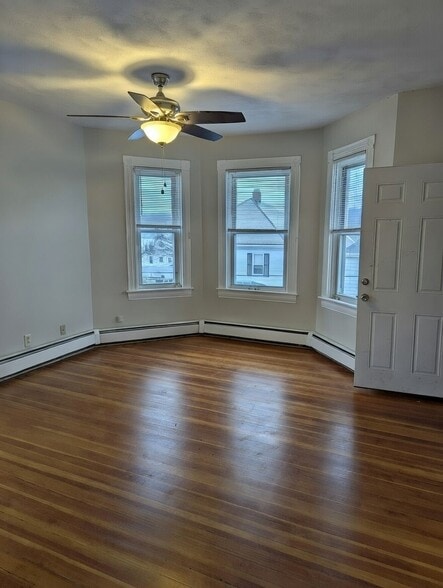 Building Photo - 57 Clemence St