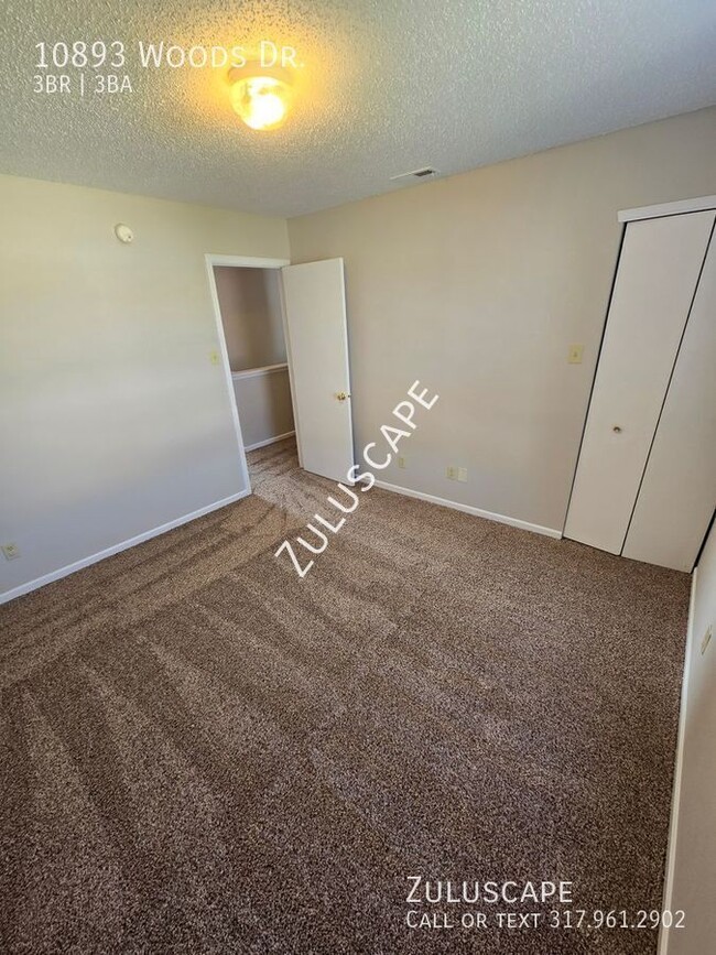 Building Photo - 1/2 off First Months Rent! Beautiful 3 BR ...