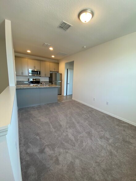 Building Photo - 16024 Micelli Dr