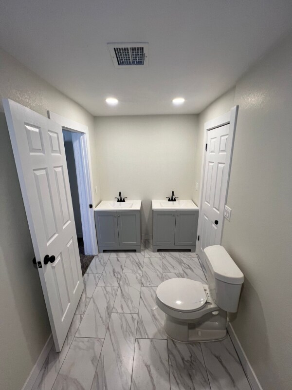 Building Photo - 241 Carnes Rd