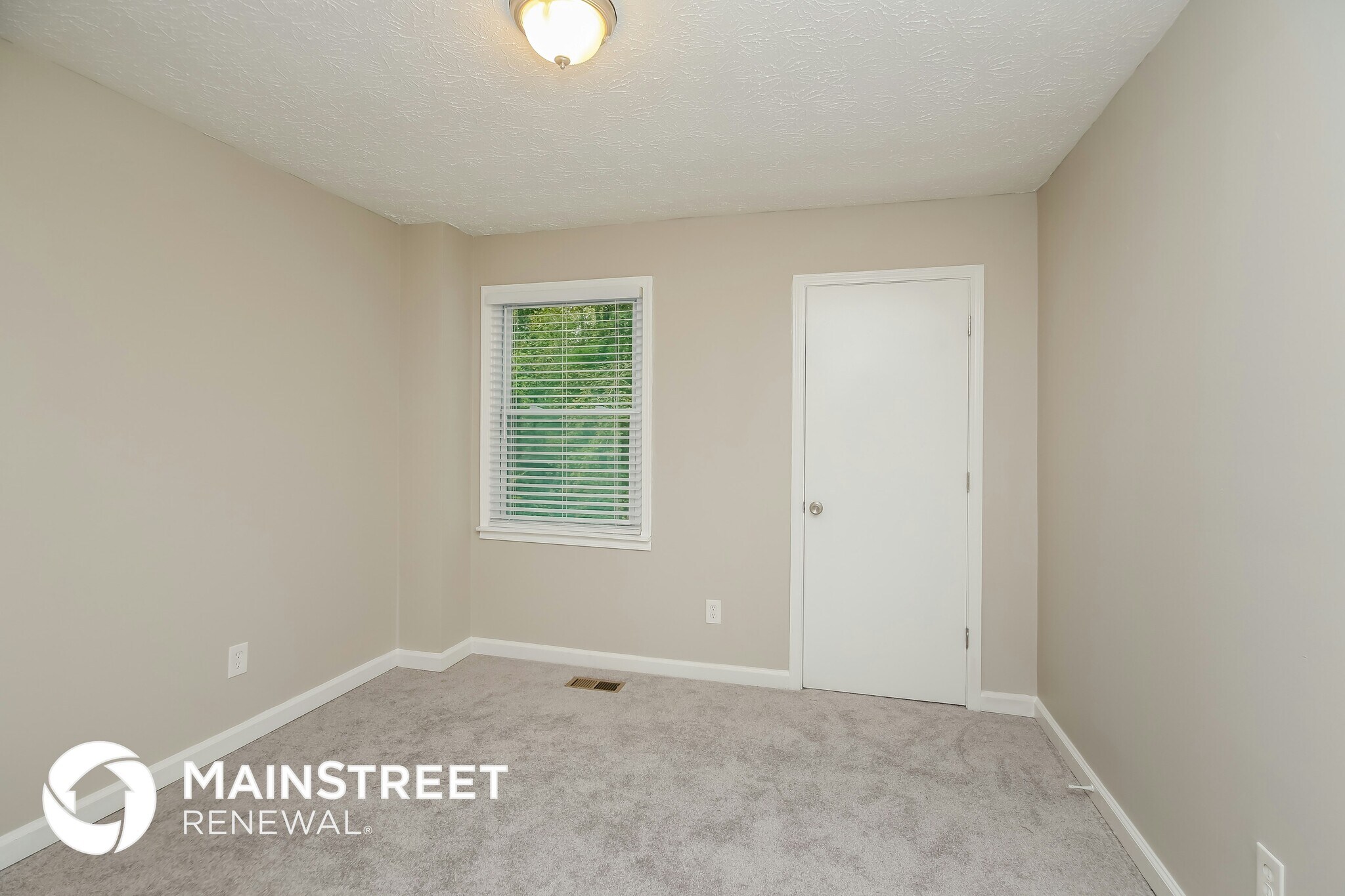 Building Photo - 4750 Spring Gate Dr