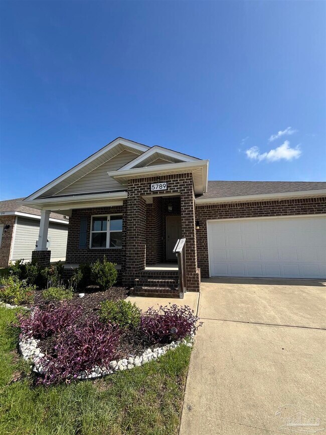 Building Photo - 5789 Guinevere Ln