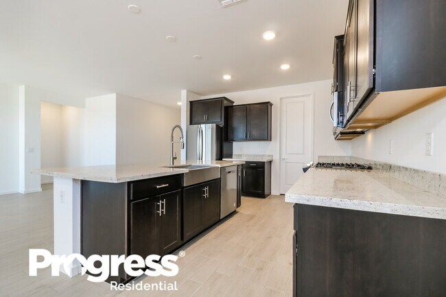 Building Photo - 5939 N 201st Ln