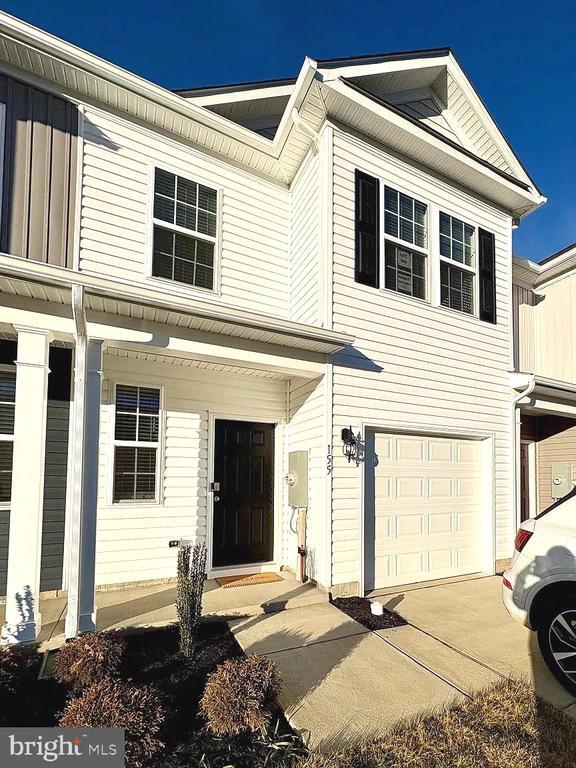 Building Photo - 155 Rae Ct