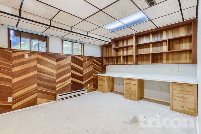 Building Photo - 2015 NW 3rd St