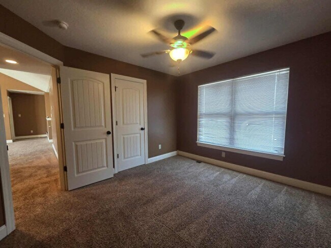Building Photo - Spacious Home for Rent!