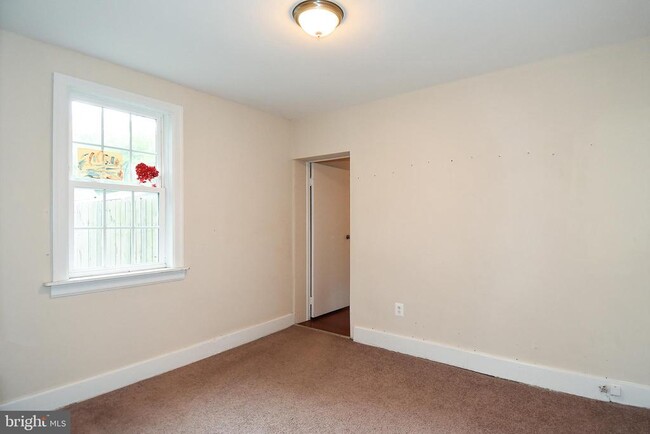 Building Photo - 2905 Boswell Ave