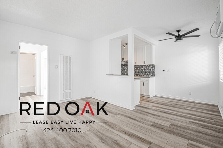 Building Photo - 5119 Fountain Ave