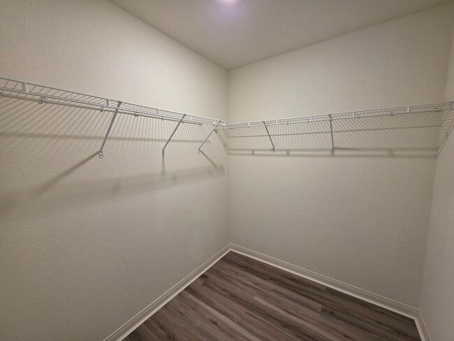 Building Photo - Newer 3 Bedroom Single Story Home in Gated Community