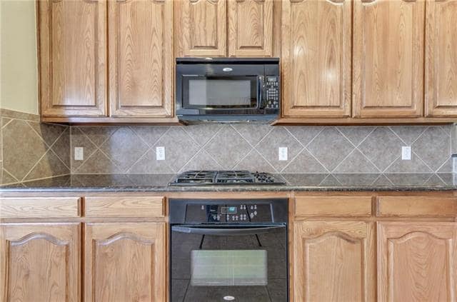 Building Photo - 13994 Fall Harvest Dr