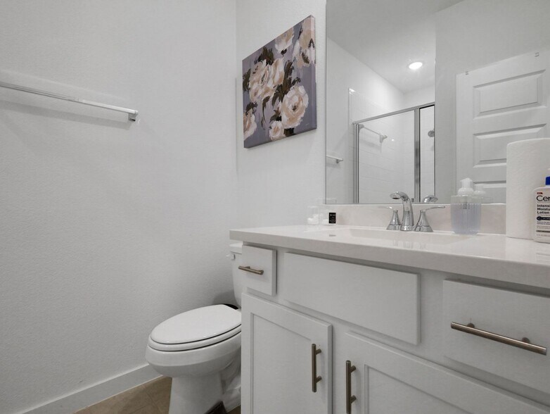 Building Photo - 3936 Mercedes Bend