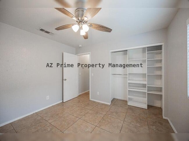 Building Photo - 5014 W Ponderosa Ln