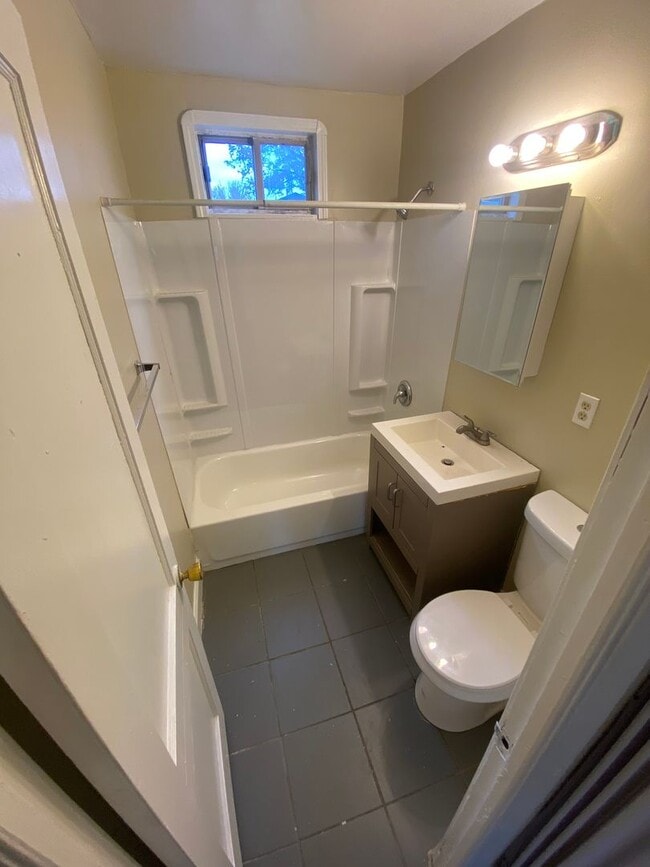 Building Photo - 11705 Mc Gowan Ave