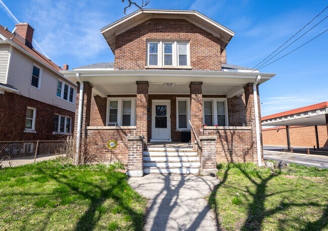 Building Photo - 2614 63rd St