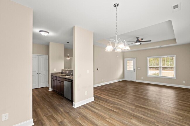 Building Photo - Hampstead Home For Rent