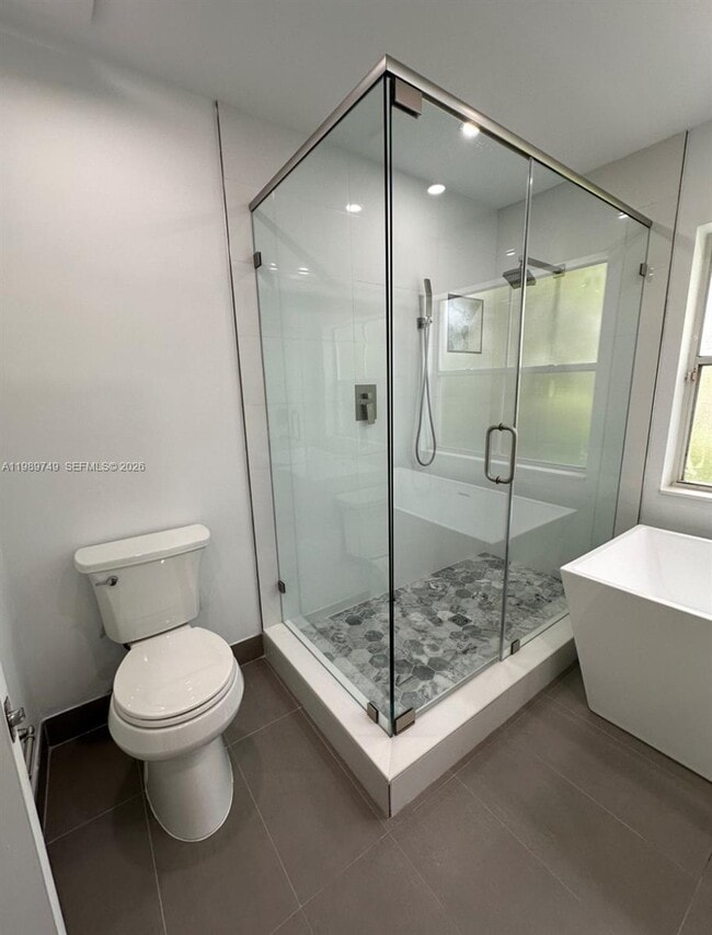 Building Photo - 4021 SW 153rd Ave