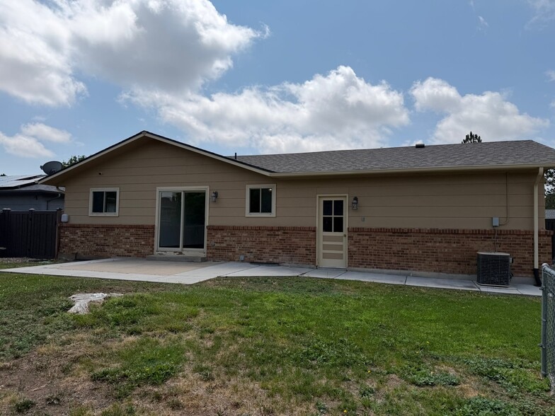 Building Photo - 3300 Valmont St
