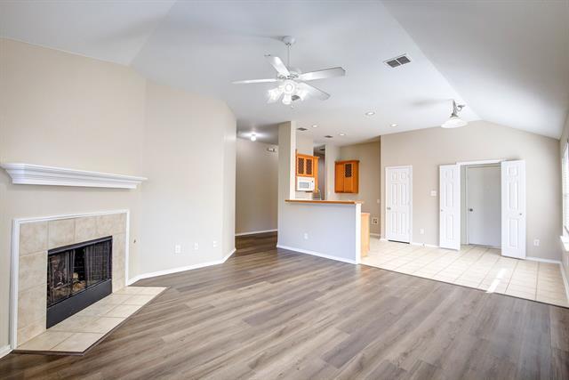 Building Photo - 1248 Round Pen Run