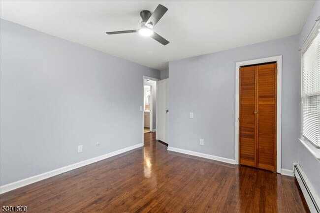 Building Photo - 1034 Burnet Ave