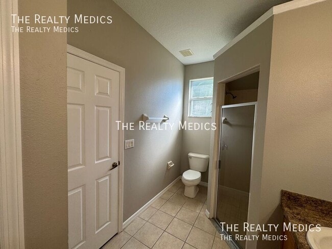 Building Photo - 447 Cierra Oaks Cir