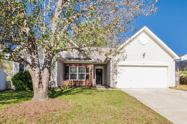 Building Photo - 7021 Chieftain Dr