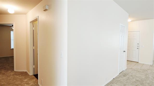 Building Photo - 3003 Elderberry Dr