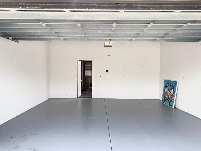 Building Photo - 7642 Fairgrove Ave