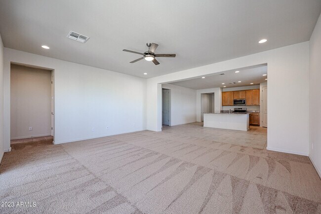 Building Photo - 2034 W Desert Frst Trl