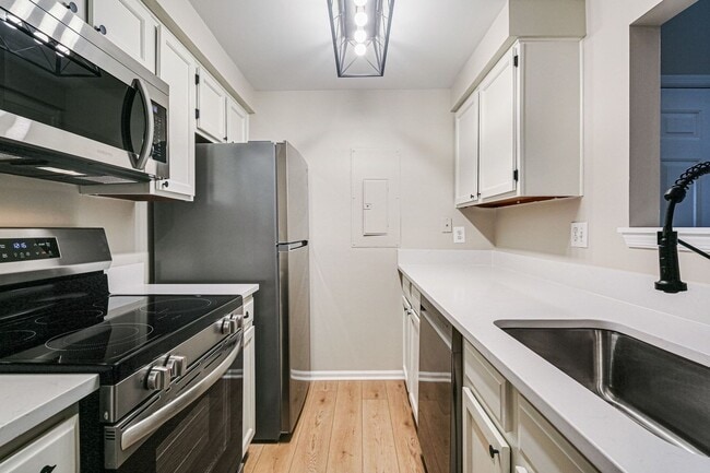 Building Photo - Germantown, MD