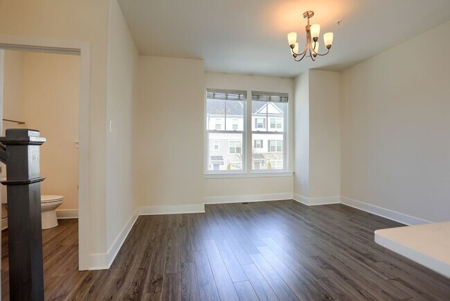 Building Photo - 1 Taube Ct