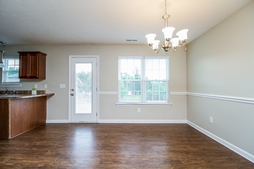 Building Photo - 624 Big Hurricane Dr
