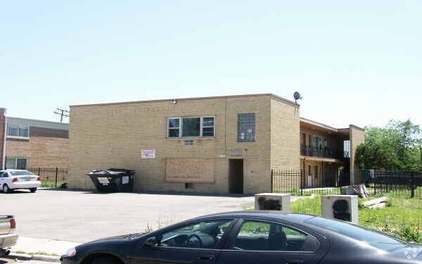 Building Photo - 10525 Crown Rd