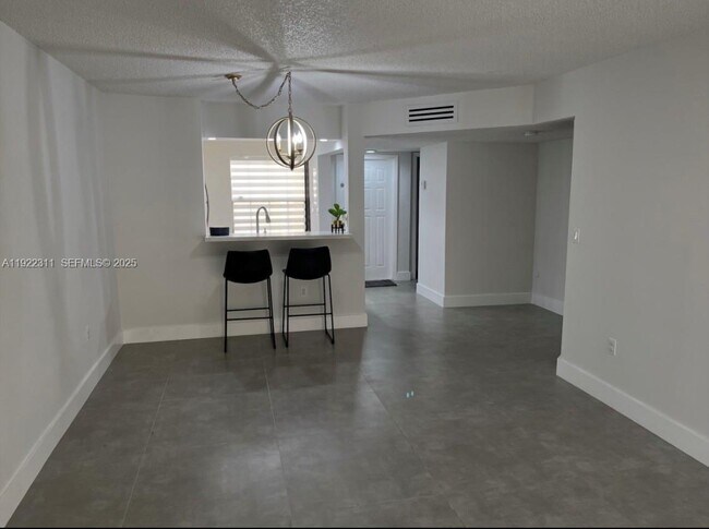 Building Photo - 13058 SW 88th Ln